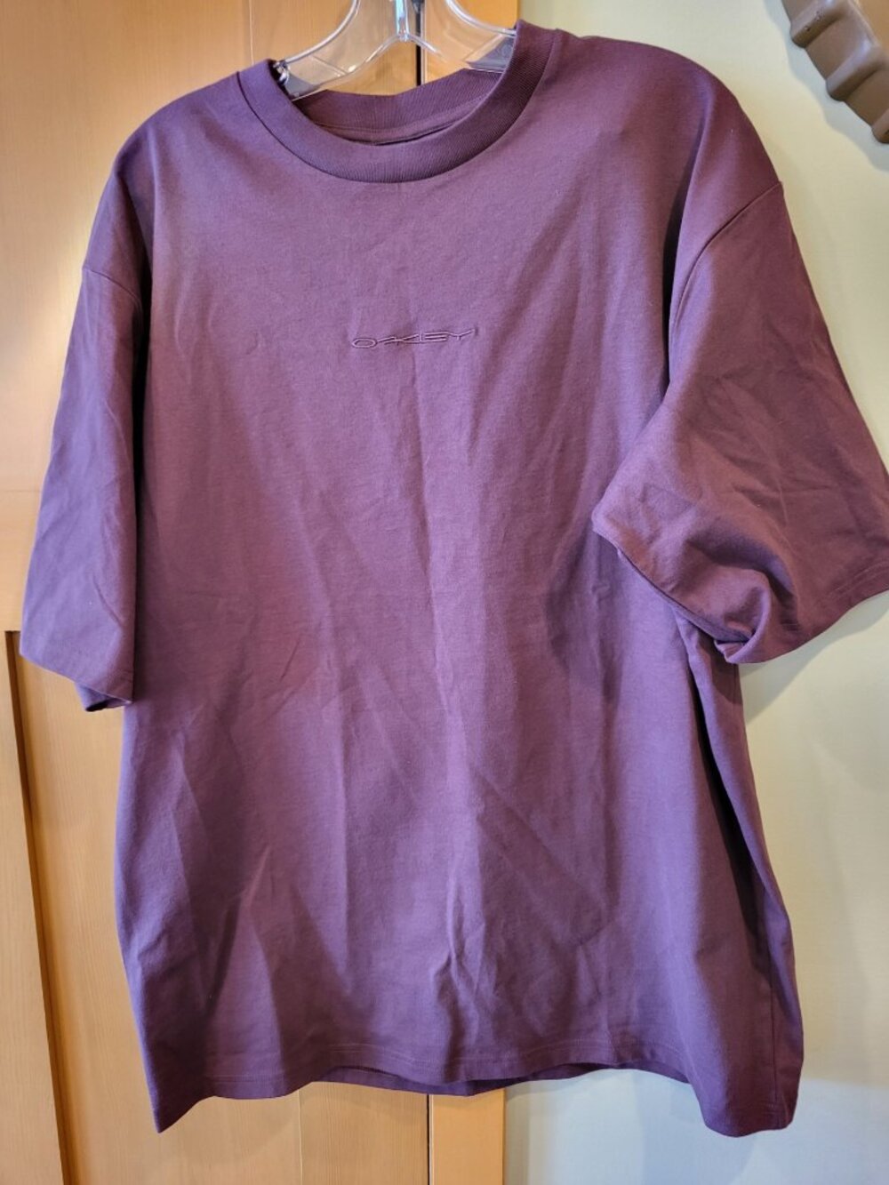 NWT Oakley Relax Fit Men's T-Shirt Size XL